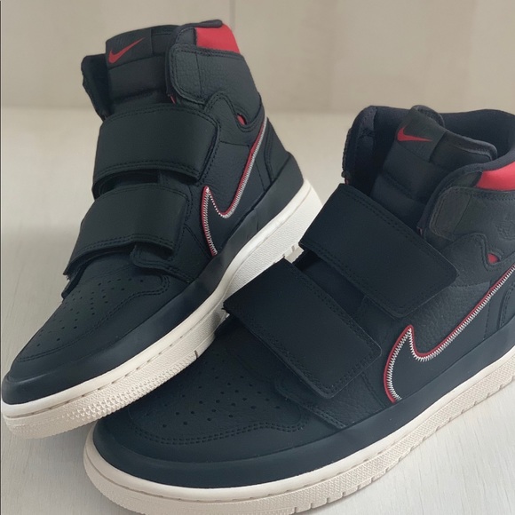 Jordan Retro 1 Bred ❌SOLD❌ - Picture 4 of 6
